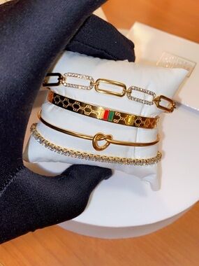 4PC Gold Bracelet Set